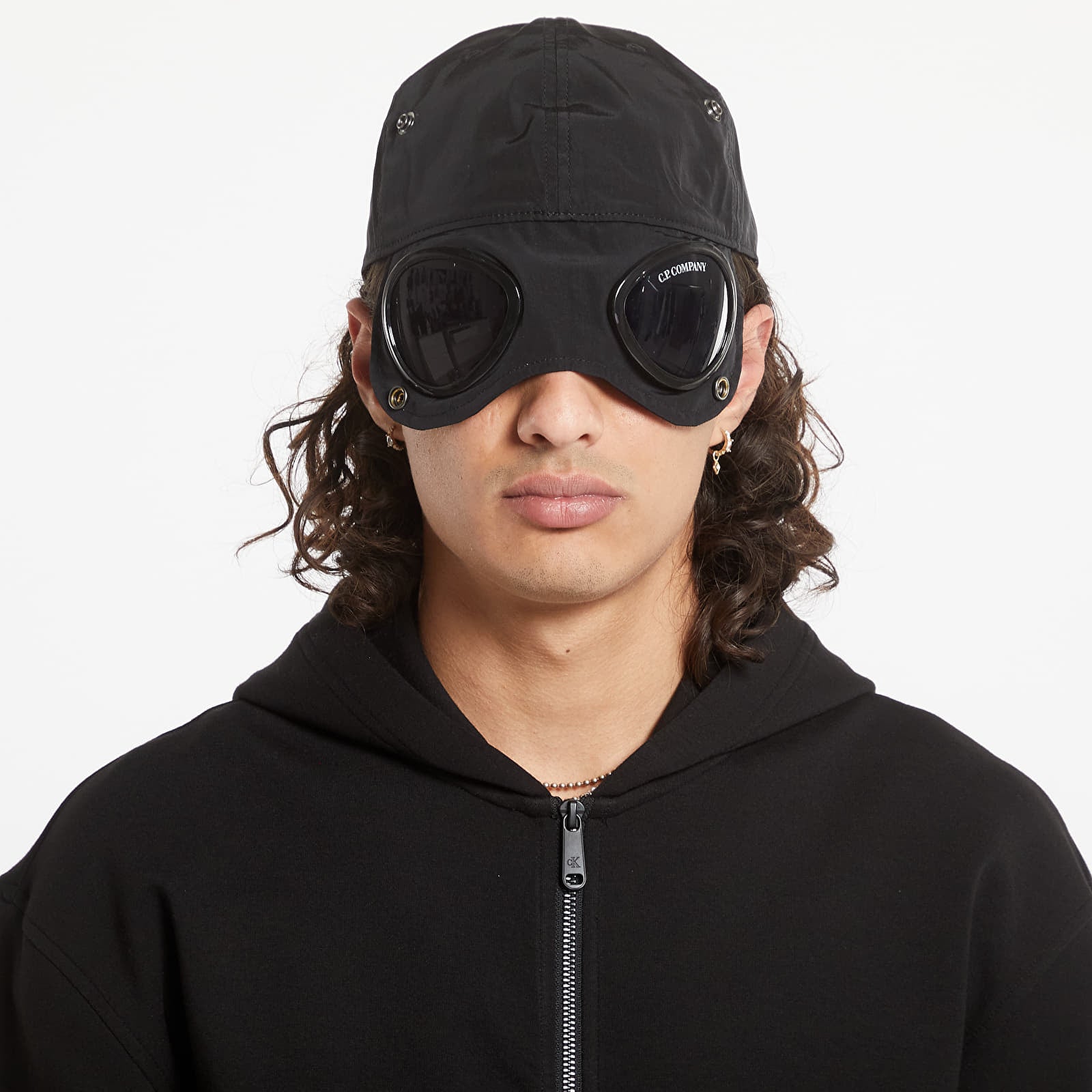 CP COMPANY GOGGLES HAT