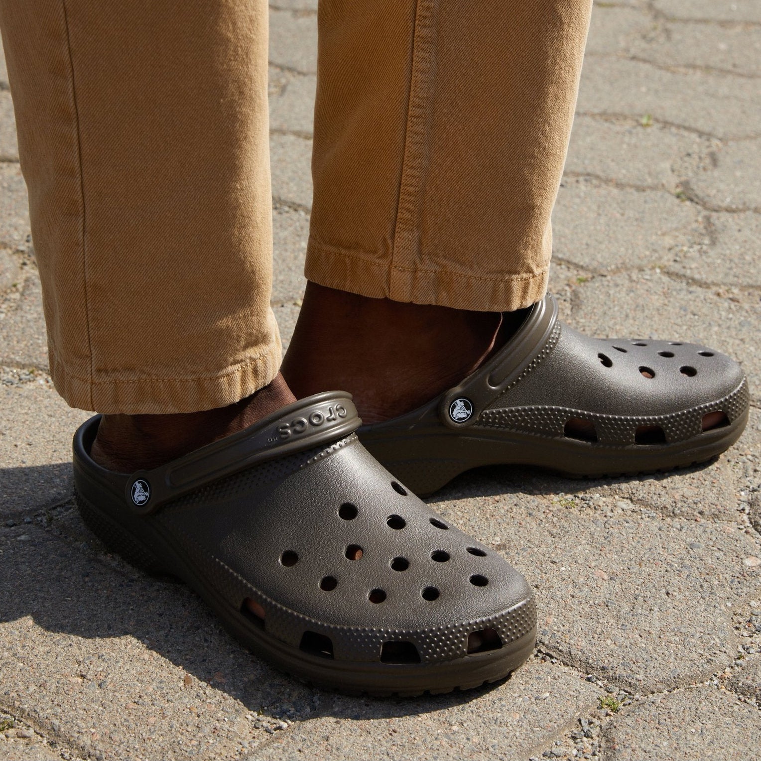 Crocs Classic Clog Chocolate (Men's)